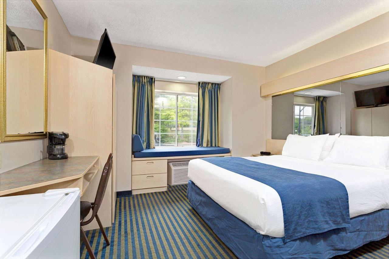 Microtel Inn & Suites By Wyndham Florence/Cincinnati Airpo Exterior photo
