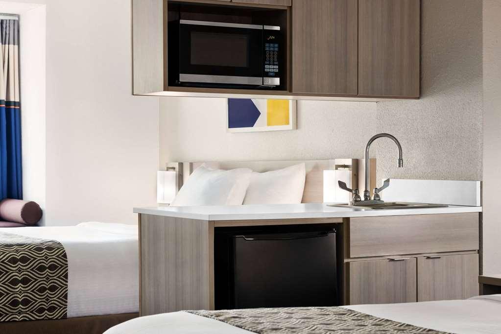 Microtel Inn & Suites By Wyndham Florence/Cincinnati Airpo Room photo